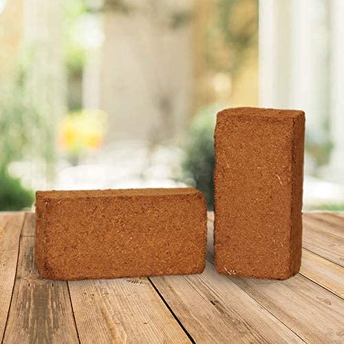 generic cocopeat brick block 650 grams expands to 3.5 kgs of coco peat powder